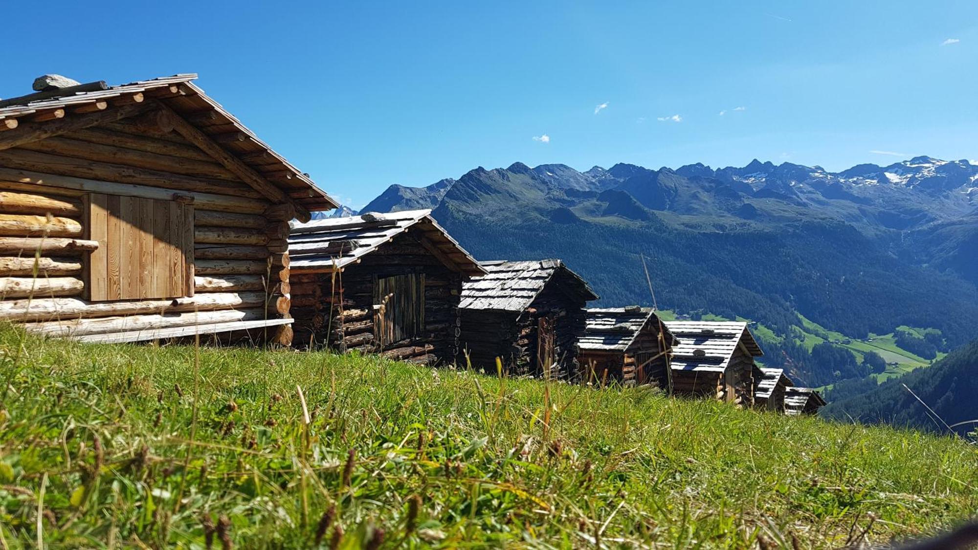 Roanerhof Aparthotel Campo Tures Bagian luar foto