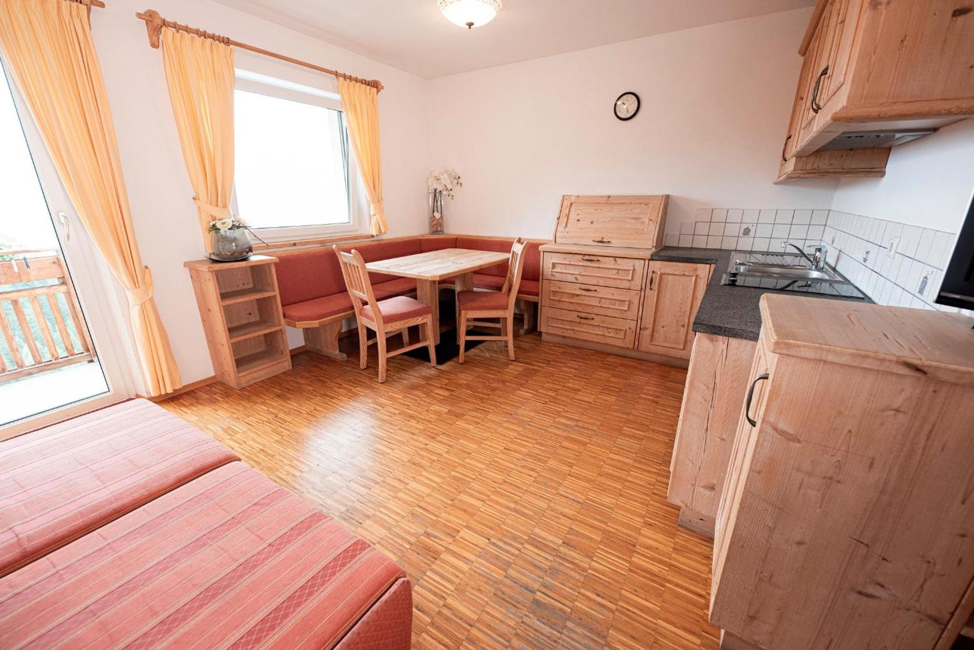 Roanerhof Aparthotel Campo Tures Bagian luar foto